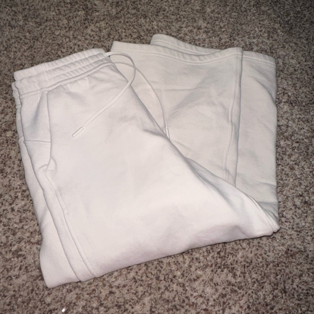 Lululemon Straight Leg Crop Pants